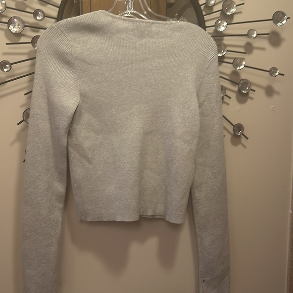 Silver Kevin Klein sweater with glitter size medium - Picture 3 of 3